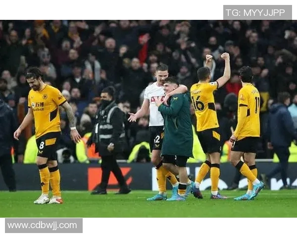 英超热议杭州足球队个人能力提升与战术创新的深度分析