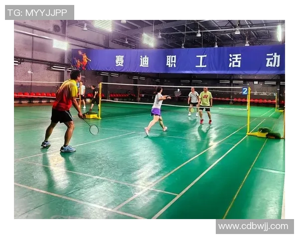 英超羽毛球热议武汉羽毛球队实力之争引发广泛关注与讨论